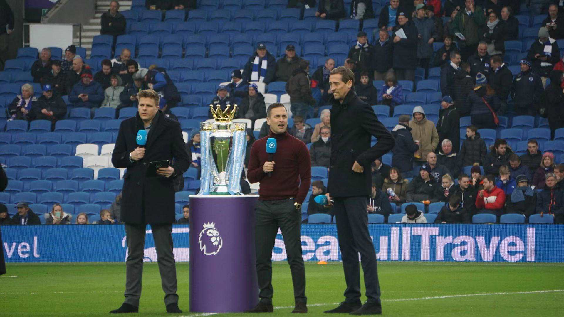 幕式成功地 幕式成功地